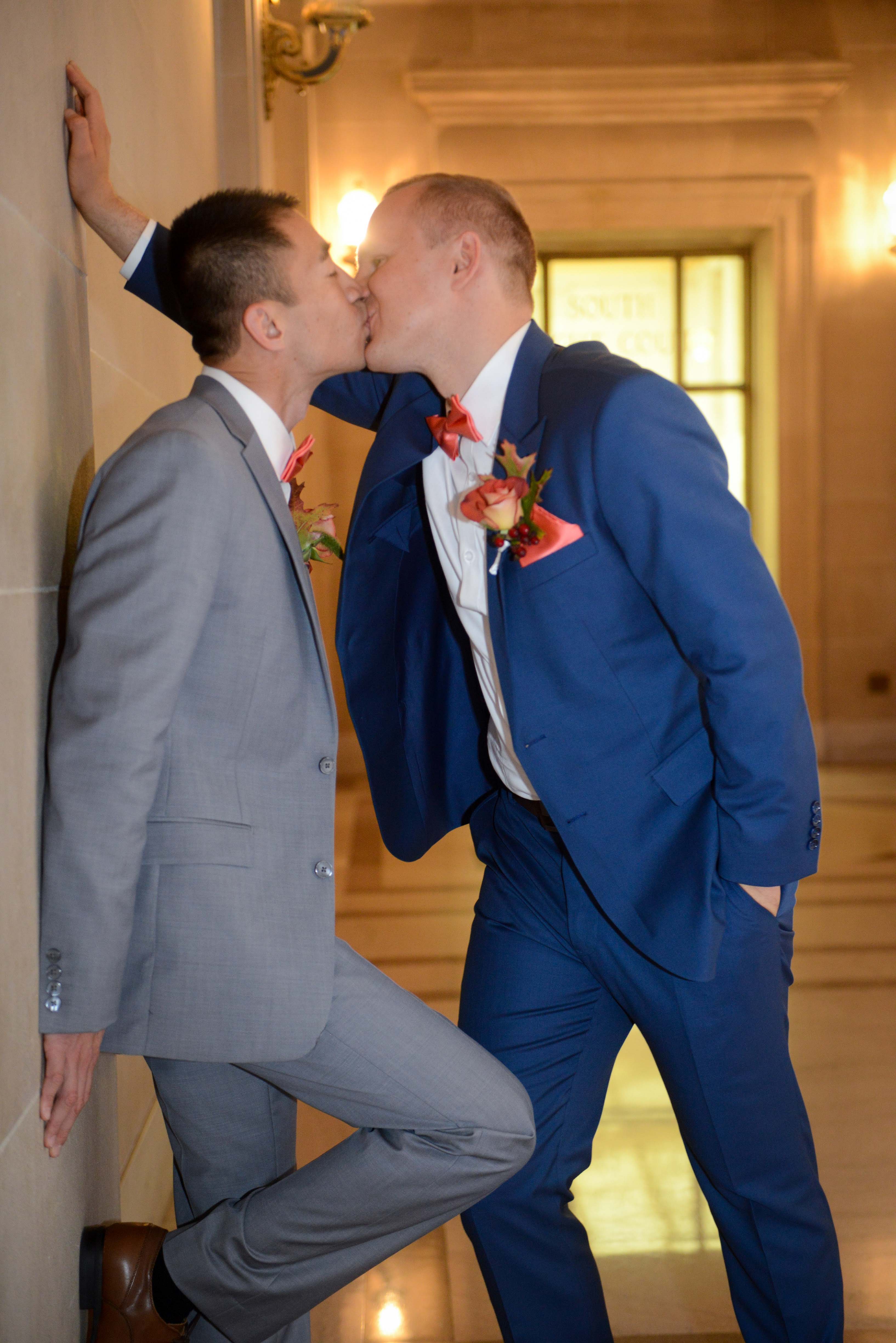 Wedding - Zhibo and Mathias City Hall, Baker's Beach, Fort Point, Palace of Fine Arts, San Francisco, CA 8