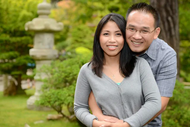 Engagement photography for Xiao and Catherine at Japanese Tea Garden, San Francisco, CA