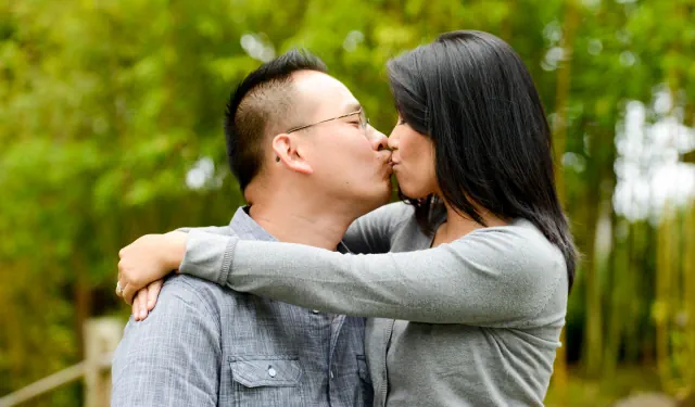 Engagement photography for Xiao and Catherine at Japanese Tea Garden, San Francisco, CA